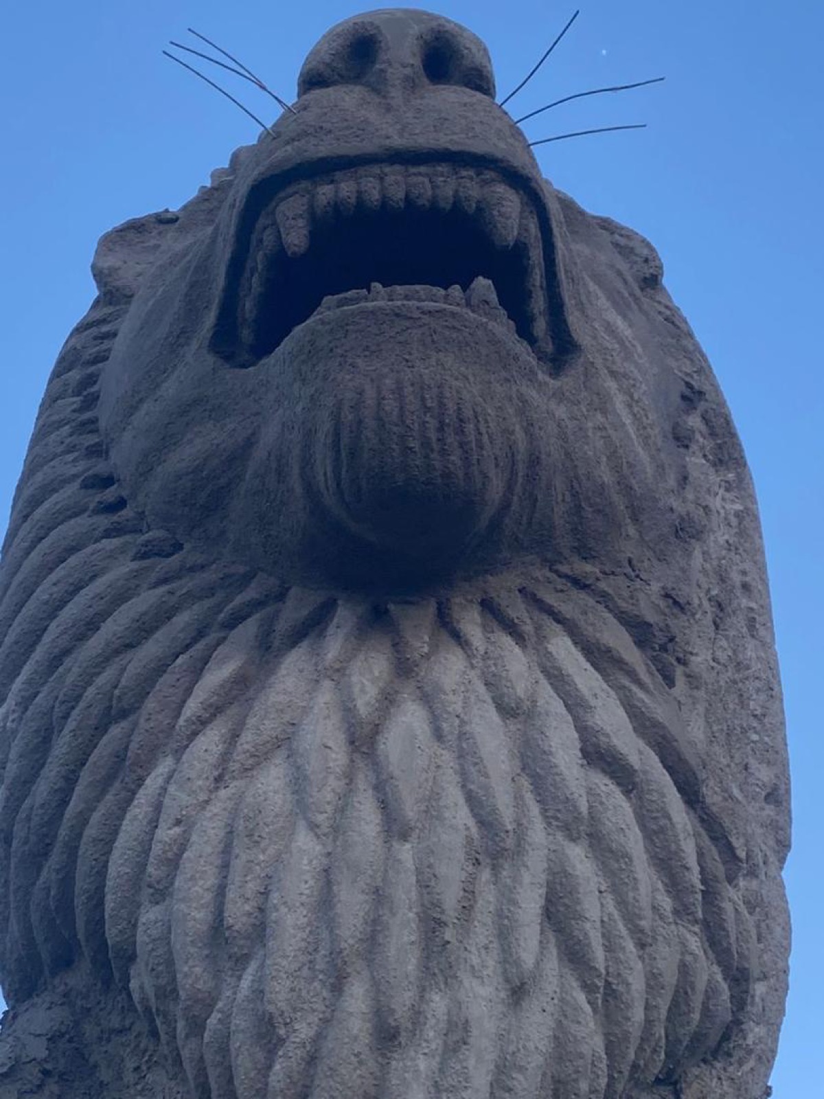 Sculpture du Lion Rugissant